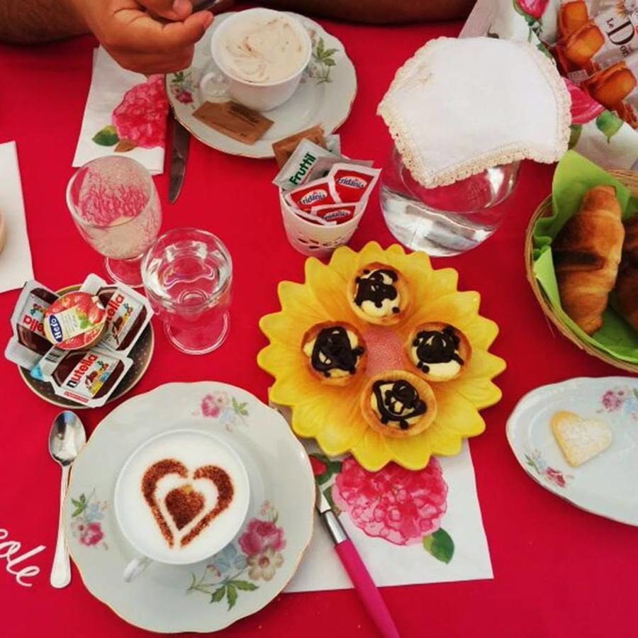 Bed and Breakfast Fiori E Coccole Noto Exterior foto
